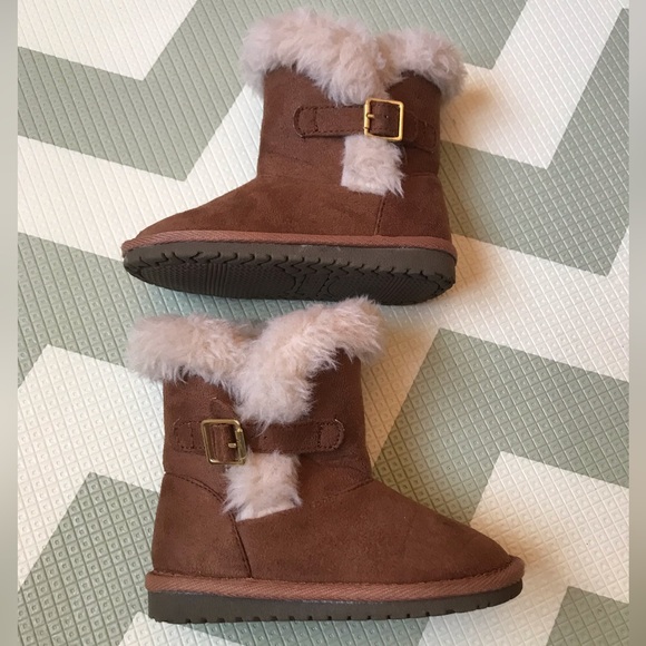 Toddler Girl Brown Suede Boots with Fur Trim Size 7 - Picture 1 of 12